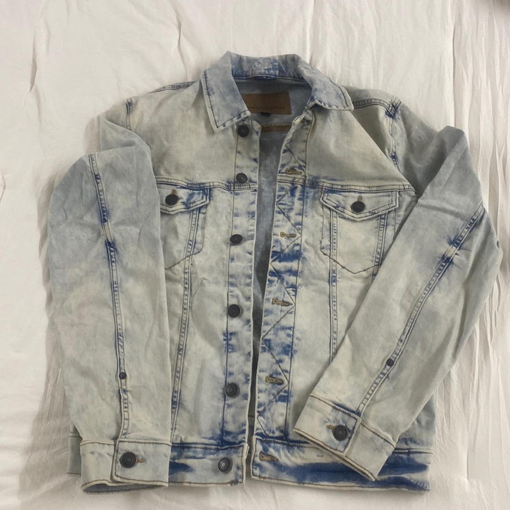 Light wash denim jacket